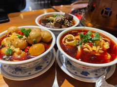 -炉小二铜锅牛蛙•川湘菜(三里屯店)