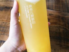都乐黄金菠萝-鲜果时间·果蔬茶(赛格负二层店)