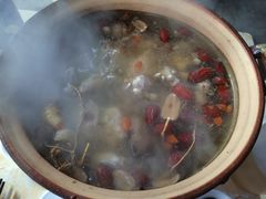 -广味炭炉鸡煲(宝业路分店)