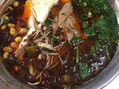 -老五鸡丝豆花面粉(瑞金北路68号院店)