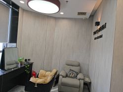 -TOP HAIR SALON