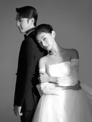 -至臻微拉婚纱摄影