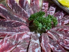 -汉城烤肉·黑金冠(华山路店)