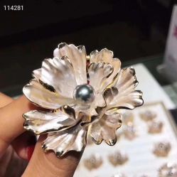 -菜百首饰店(东方新天地店)