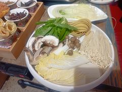 -鸡遇虾煲干锅火锅(小寨金莎店)