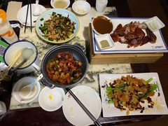 -蔼若春.传承三十年云南菜(金碧公园店)
