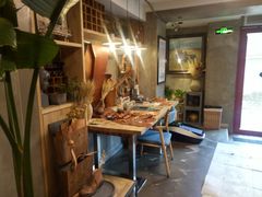 -HIGH FIVE哈福手工汉堡(桂林路店)