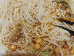 -魔都三兄弟酸辣粉·蘸卤炸串(虹桥万科店)