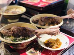 -熊大师牛羊粉(红谷凯旋店)