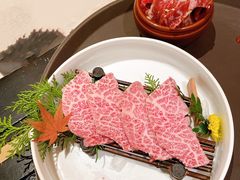 -山川小町·极番烧肉(新地假日广场店)