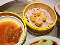 -领鲜天下·焗海鲜·花胶鸡(天目里店)