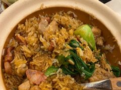 -煲仔皇腊味煲仔饭(经四万达店)