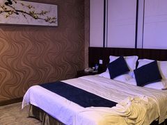 -蓝蔻酒店(深圳东站布吉万象汇店)