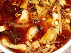 -渝是乎酸菜鱼(龙旗购物中心店)