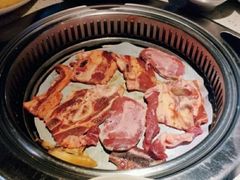 -佰烧海鲜烤肉火锅自助(世茂国际广场店)