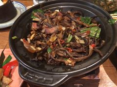 -云海肴·汽锅鸡·云南菜(天山百盛优客店)