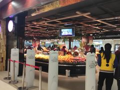 -中百仓储超市有限公司(越秀星汇维港店)