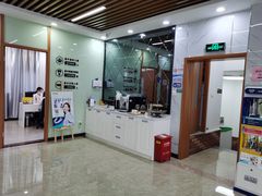 -茂菊口腔连锁(浦东南路店)
