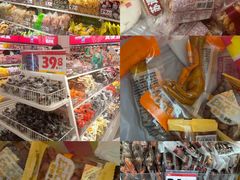 -赵一鸣零食(南京上元大街店)