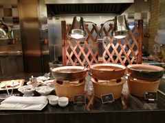 -圣丰索菲特·2 On 988 Café 自助餐厅