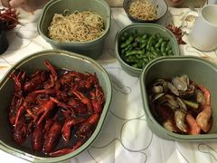 -巴厘龙虾·榜首油焖大虾(音乐学院·沿江酒馆店)