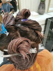 -e hair salon