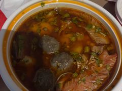 -成都你六姐·牛肉冒菜(上海环宇荟店)