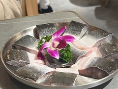 -围炉肉舍•炭烤活鳗•丹东海鲜烤肉(步行街店)