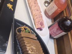 -老牌坊云南鱼豆花火锅(哈西万达店)
