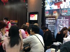 等位区-海底捞火锅(北京路店)