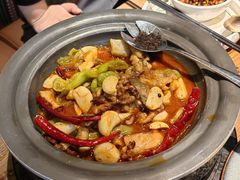 -云海肴·汽锅鸡·云南菜(天山百盛优客店)