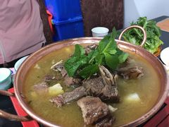 牦牛肉火锅-藏味八珍特色火锅