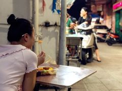 大堂-老炳·七丛松甘草水果