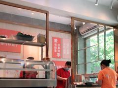 -匠心牛公馆·潮汕牛肉海鲜火锅(索菲特店)