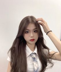 -丝语萱形象