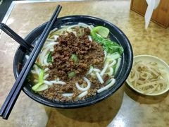 -丽虹云南过桥米线(兴工街店)