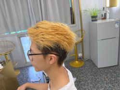-即型男士理发工作室