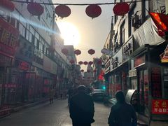 -许西美食一条街