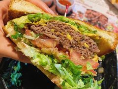 圣塔芭芭拉经典牛肉特堡-The Habit Burger Grill 哈比特汉堡(复兴soho店)