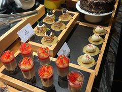 -雍容荟帝王蟹活龙虾展台自助(IFS黑金店)