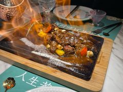 田园澳洲骰子牛肉-蜜桃花开·中西融合菜E&W(南长街店)