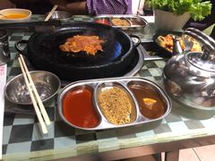 -韩红石板肉(范西路店)