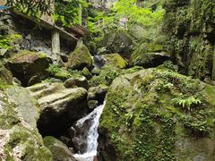 -藏龙百瀑风景区
