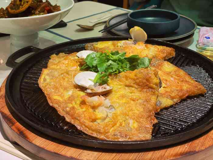 寻潮记百年银屏(致越优城店)-"今天朋友约我过来,来的比较早,有窗边的