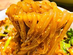 -万记麻辣烫国展总店