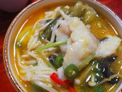 -东家小院金汤酸菜鱼(南阳路店)