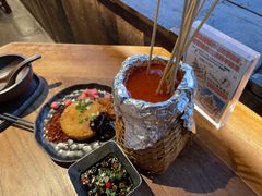 -包整·丝娃娃(甲秀楼景观店)