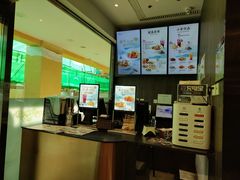 -康师傅私房牛肉面(马泉营奥莱店)
