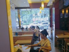 -尊宝比萨(石牌东店)