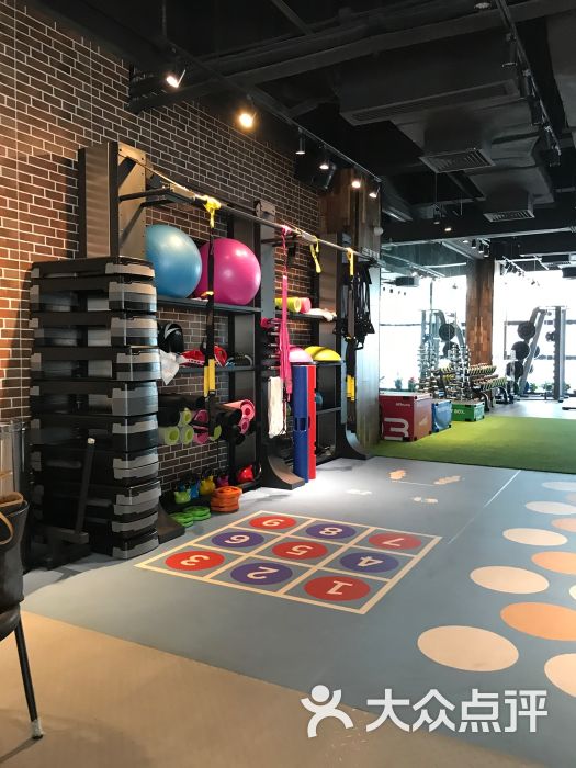 逸健身私教工作室图片 - 第1张